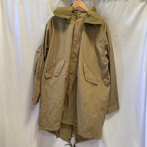 JCrew Wallace & Barnes Mens Fishtail Lightweight Jacket. Size M in Khaki
